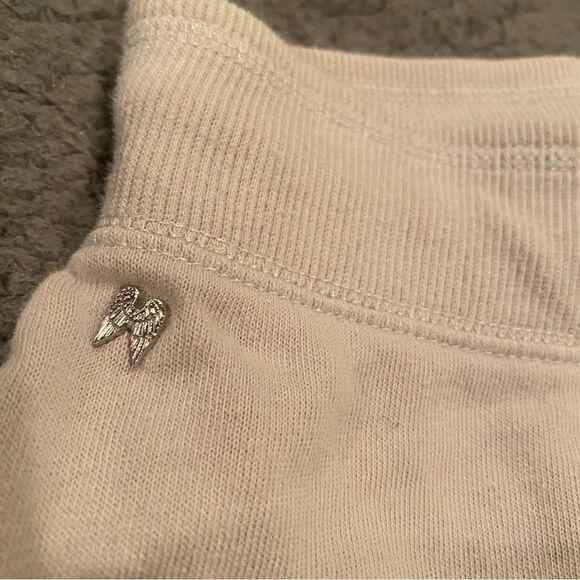 Victoria’s Secret Jogger Shorts Light Tan Size Small - Picture 3 of 8